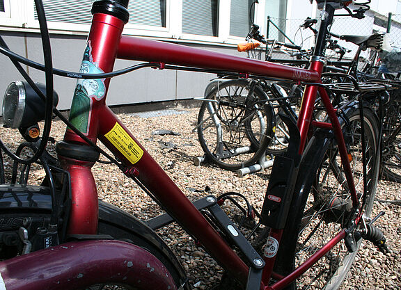 Codierung auf einem Fahrrad Eine Codierung zeigt, wer der Eigentümer des geklauten Rads ist.